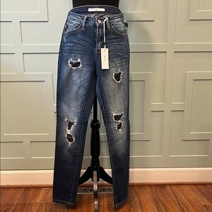 NEW KanCan Jeans, Ripped w/sequence